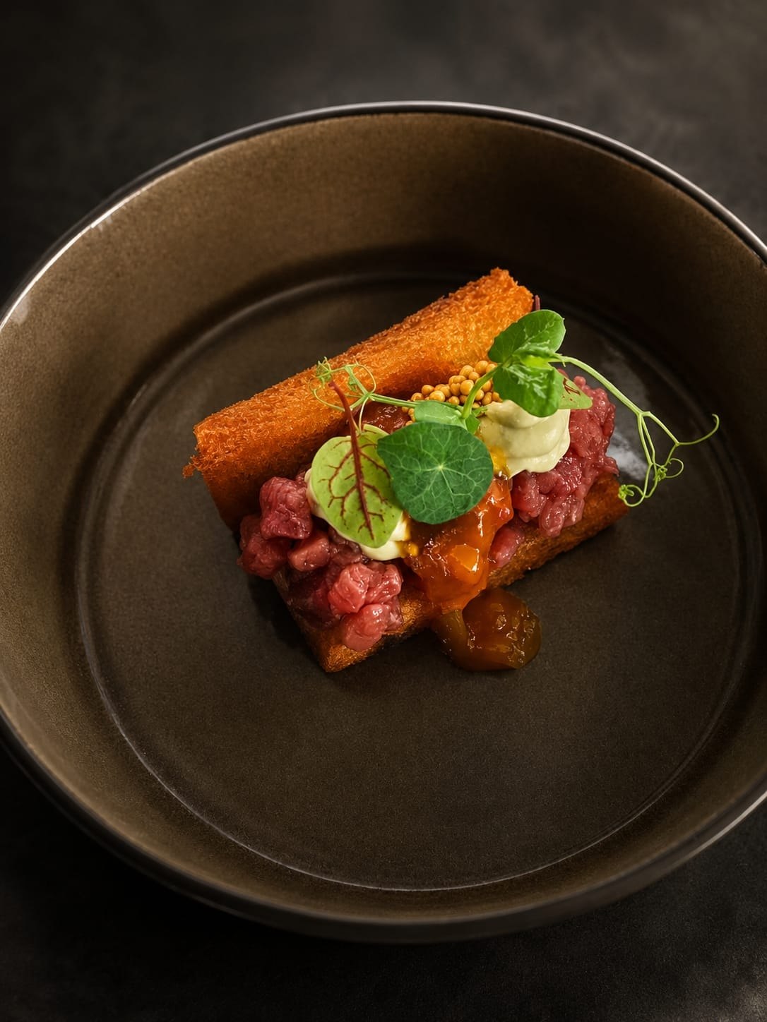 Tartaar van kalf op brioche met chutney en kruiden — chef's proeverij bij Restaurant Bij Blue Lekkerkerk